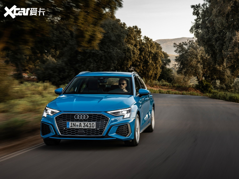 2020WA3 Sportback(M) 30 TDI S line