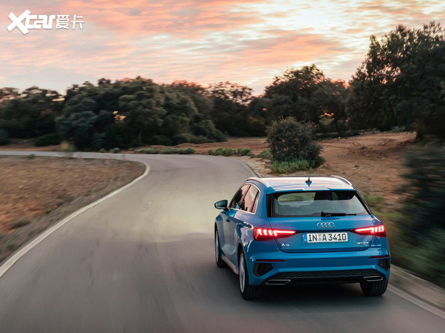 2020WA3 Sportback(M) 30 TDI S line