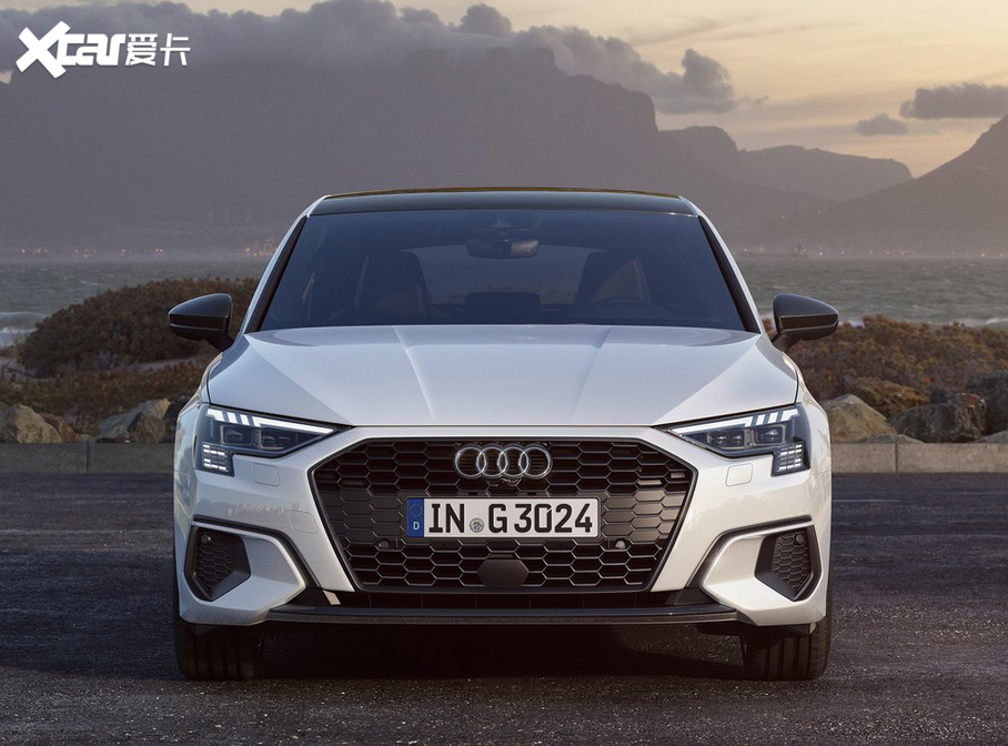 2020WA3 Sportback(M) 30 g-tron