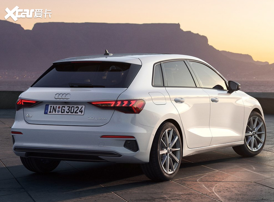 2020WA3 Sportback(M) 30 g-tron