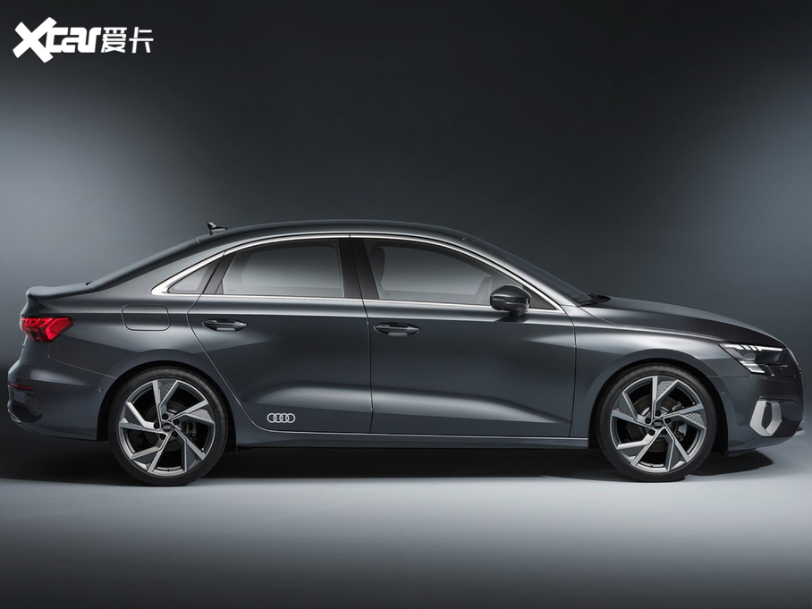 2020WA3 Limousine(M) Sedan