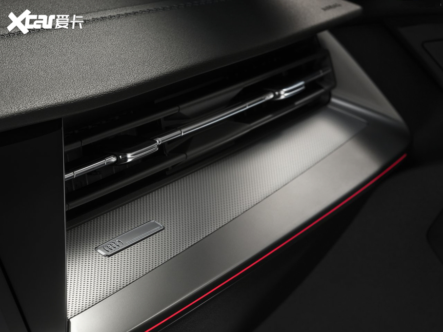 2020WA3 Limousine(M) Sedan