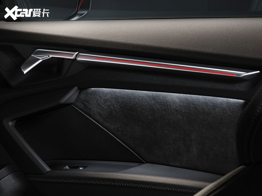 2020WA3 Limousine(M) Sedan