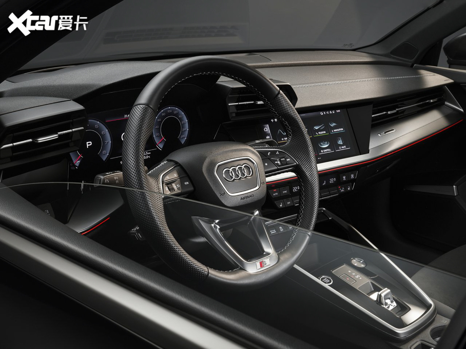 2020WA3 Limousine(M) Sedan