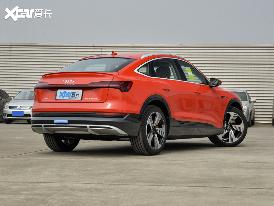 2021?yun)We-tron(M(jn)) Sportback 55 quattro x
