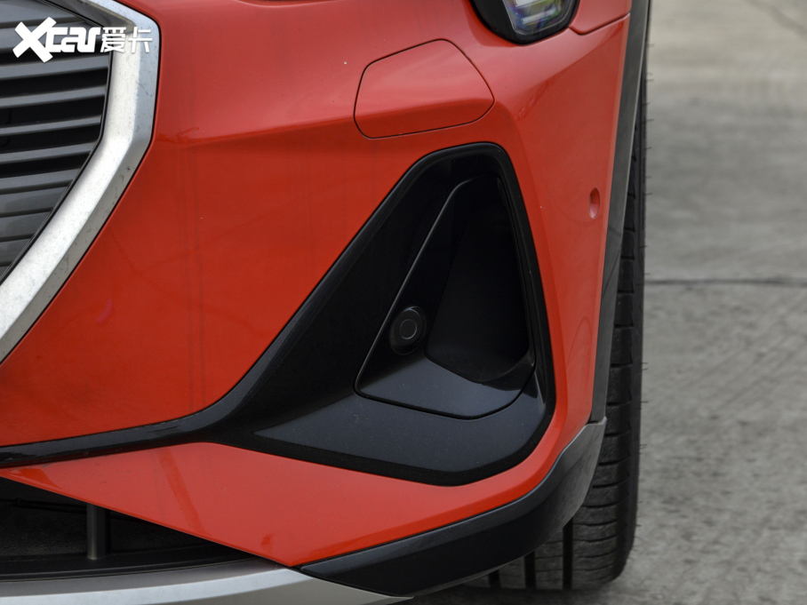 2021We-tron(M) Sportback 55 quattro x