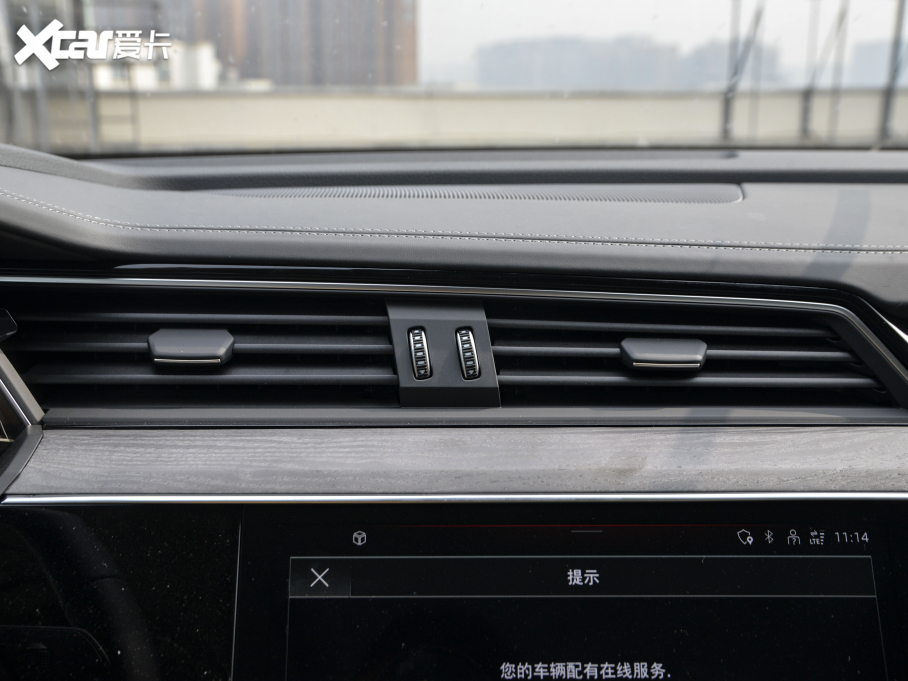 2021��W��e-tron(�M��) Sportback 55 quattro ���x��