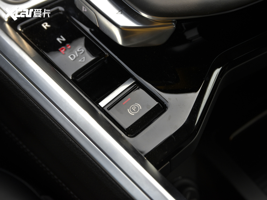 2021��?yu��n)W��e-tron(�M(j��n)��) Sportback 55 quattro ���x��