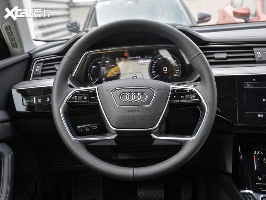 2021��W��e-tron(�M��) Sportback 55 quattro ���x��