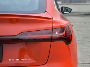 2021��Sportback 55 quattro ���x�� β��