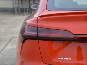 2021��Sportback 55 quattro ���x�� ��(x��)��(ji��)���^