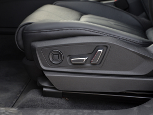 2021��Sportback 55 quattro ���x�� ���{������{��