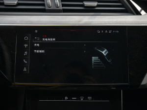 2021��Sportback 55 quattro ���x�� �п؅^(q��)