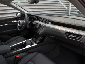 2021��Sportback 55 quattro ���x�� �п؅^(q��)