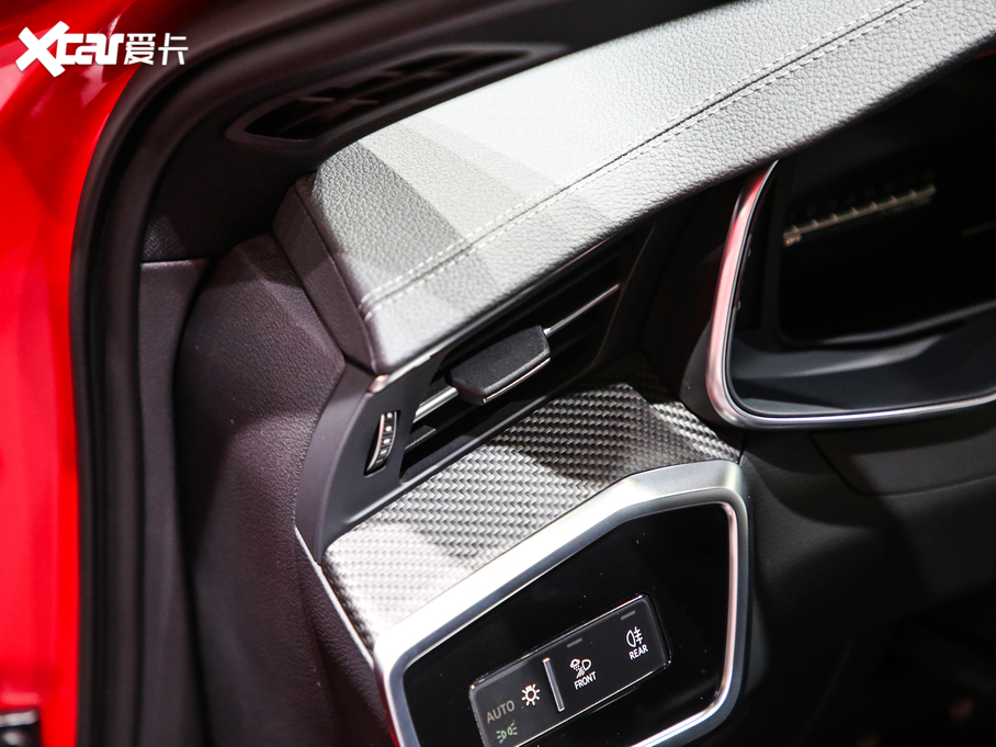 2021��W��S6 2.9T Limousine