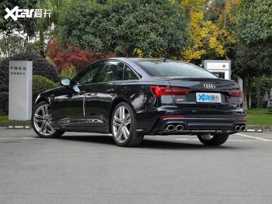 2021��W��S6 2.9T Limousine