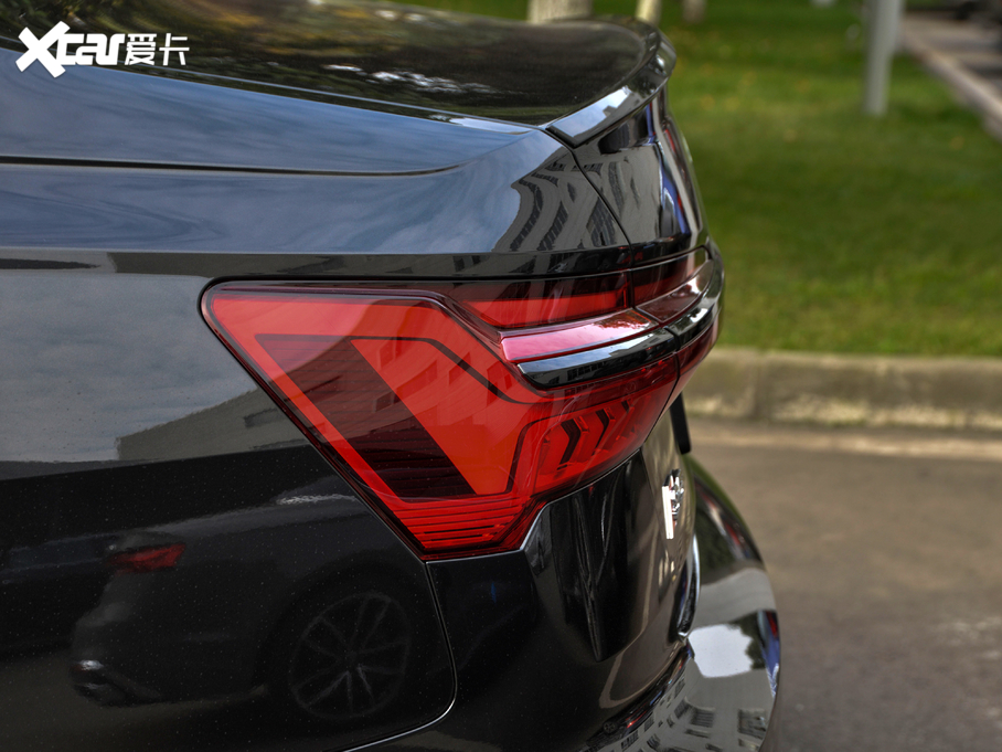 2021WS6 2.9T Limousine