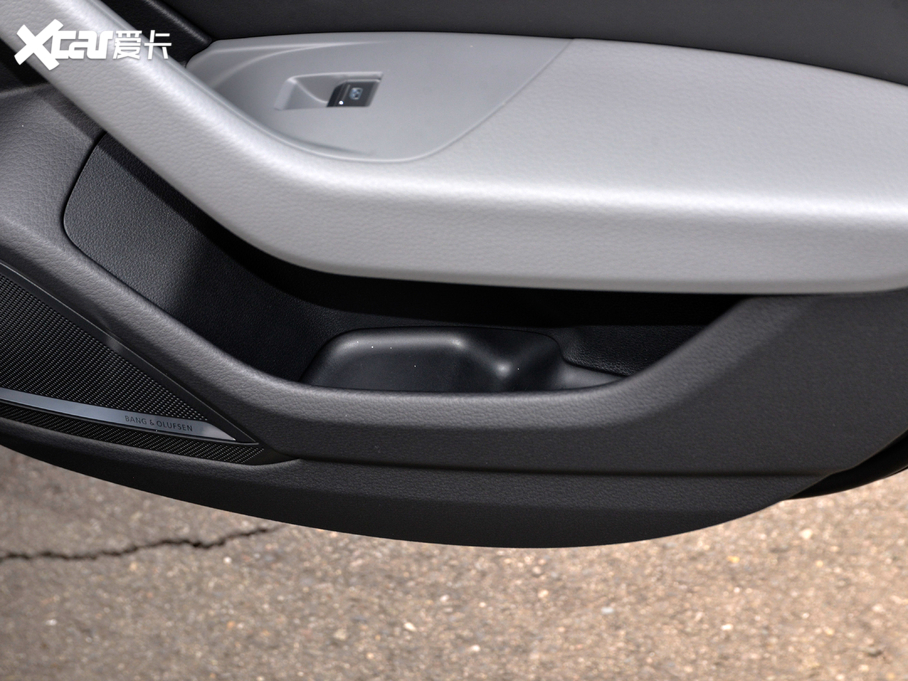 2021?yun)WS6 2.9T Limousine