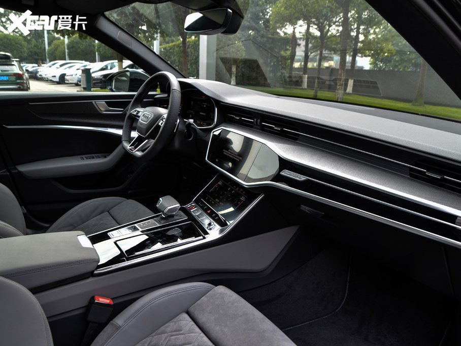 2021��W��S6 2.9T Limousine