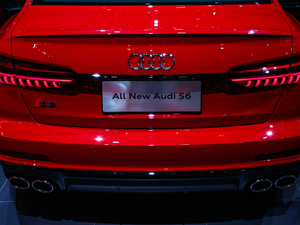 20212.9T Limousine ^