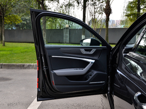 20212.9T Limousine g