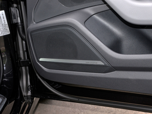 20212.9T Limousine g