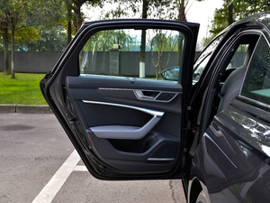 20212.9T Limousine g