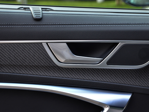 20212.9T Limousine g