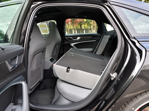 20212.9T Limousine g