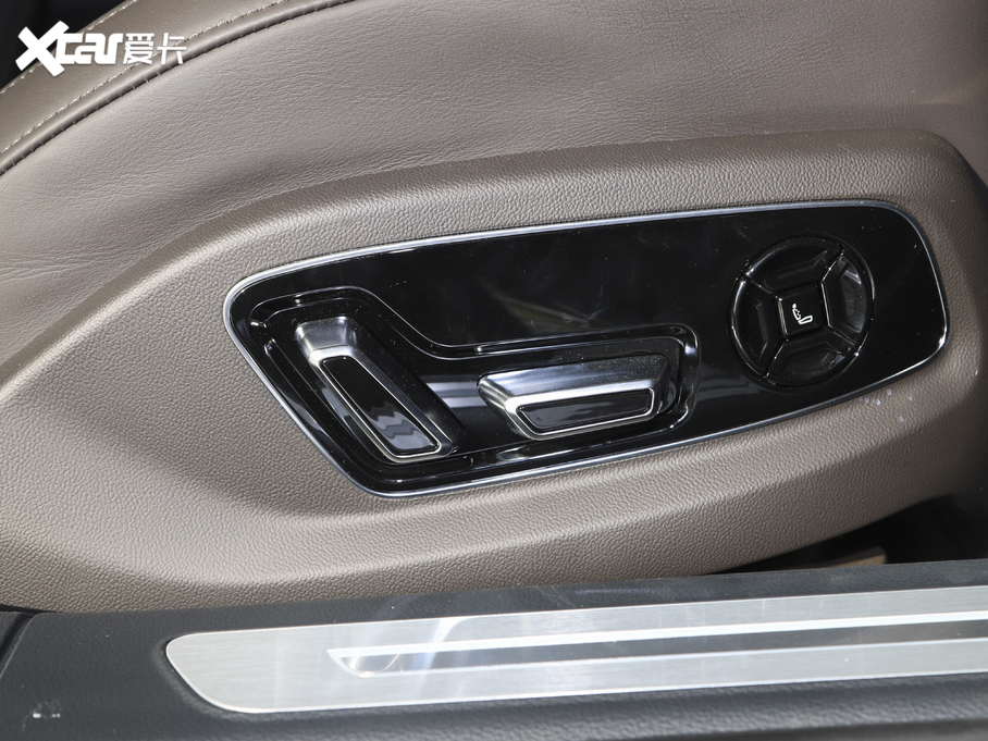 2021WA8 55 TFSI quattro A