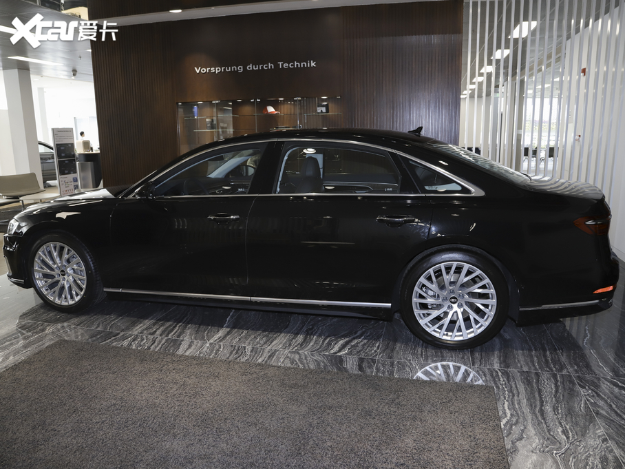 2021��W��A8 50 TFSI quattro ���A��