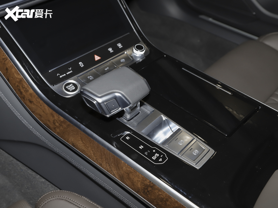 2021?yun)WA8 50 TFSI quattro A