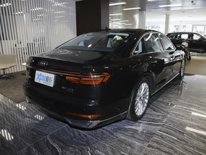 2021款50 TFSI quattro 豪华型 整体外观