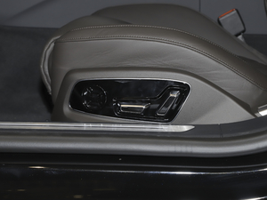 202150 TFSI quattro A {{