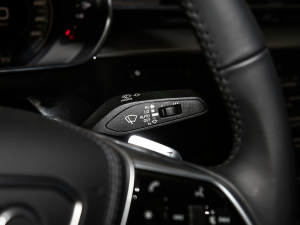 2021款55 TFSI quattro 尊贵型 中控区
