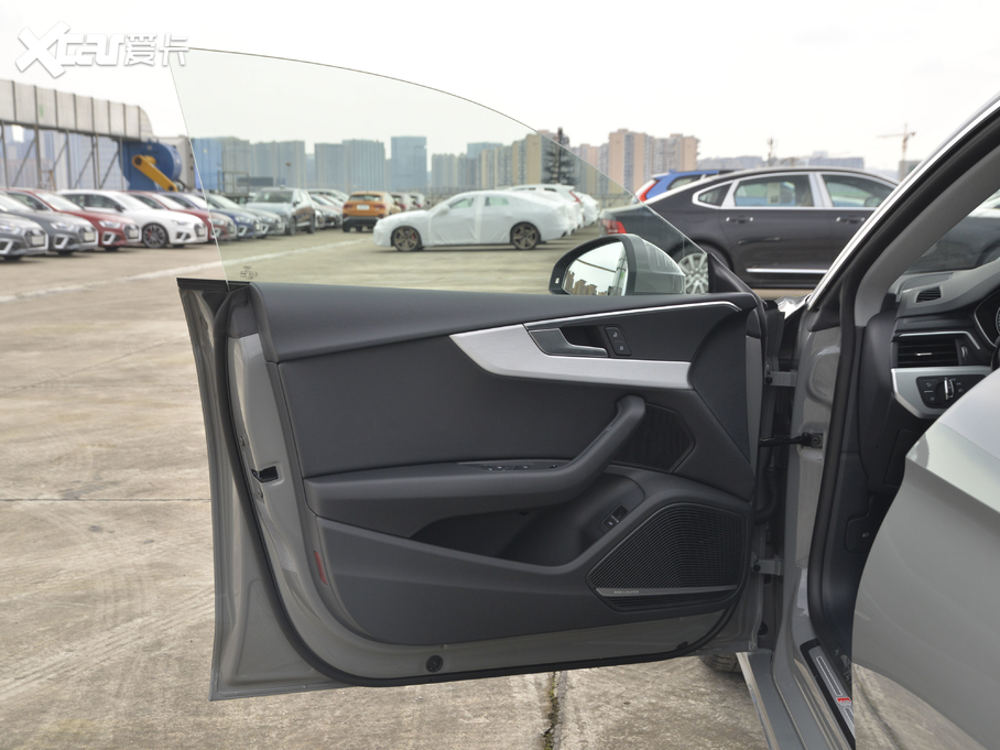 2021��W��A5 45 TFSI quattro ���x�Ӹ���