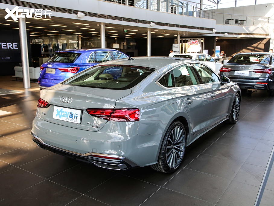 2021WA5 40 TFSI quattro AӸ