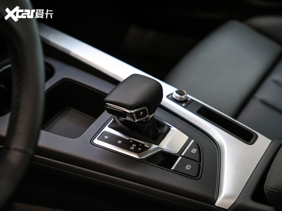 2021WA5 40 TFSI quattro AӸ