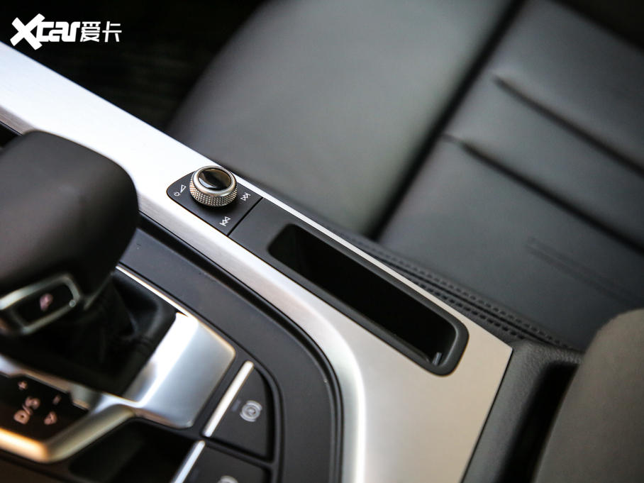 2021?yun)WA5 40 TFSI quattro A(dng)