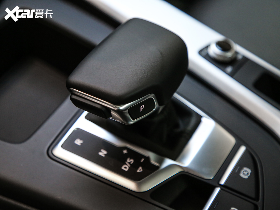 2021?yun)WA5 40 TFSI quattro A(dng)