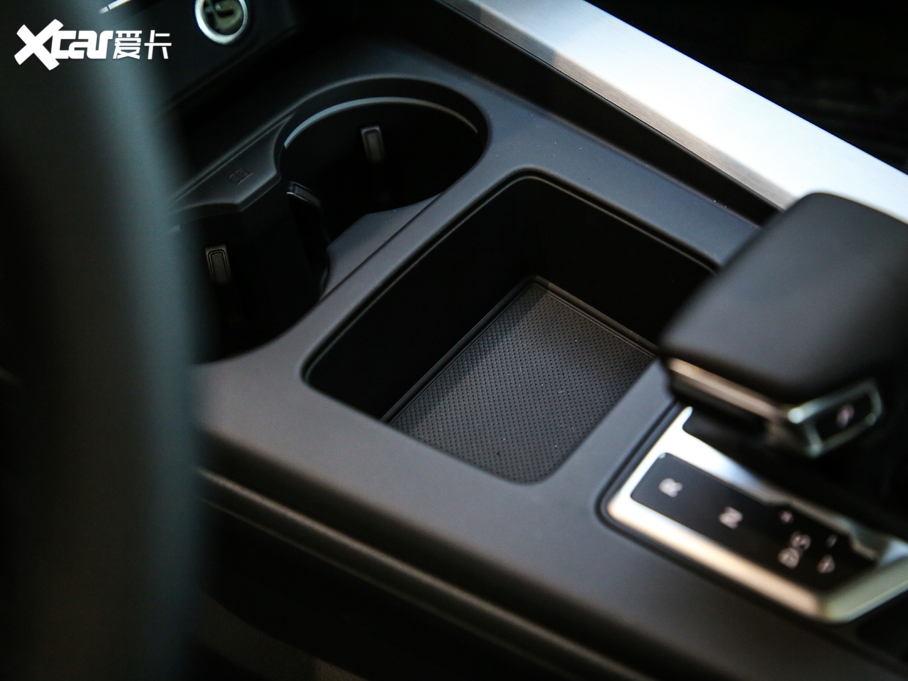 2021WA5 40 TFSI quattro AӸ