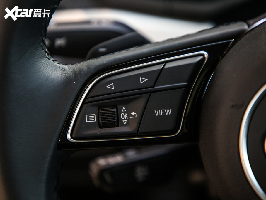 2021WA5 40 TFSI quattro AӸ