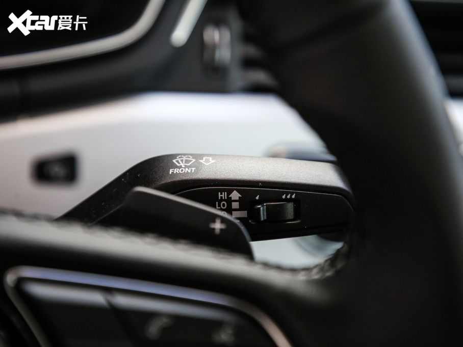 2021WA5 40 TFSI quattro AӸ