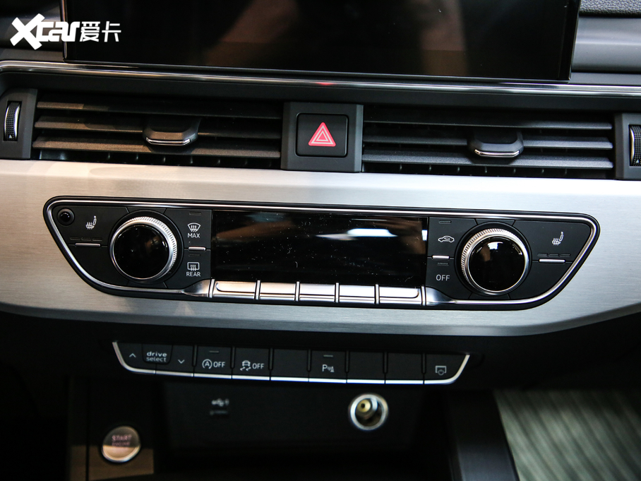 2021WA5 40 TFSI quattro AӸ