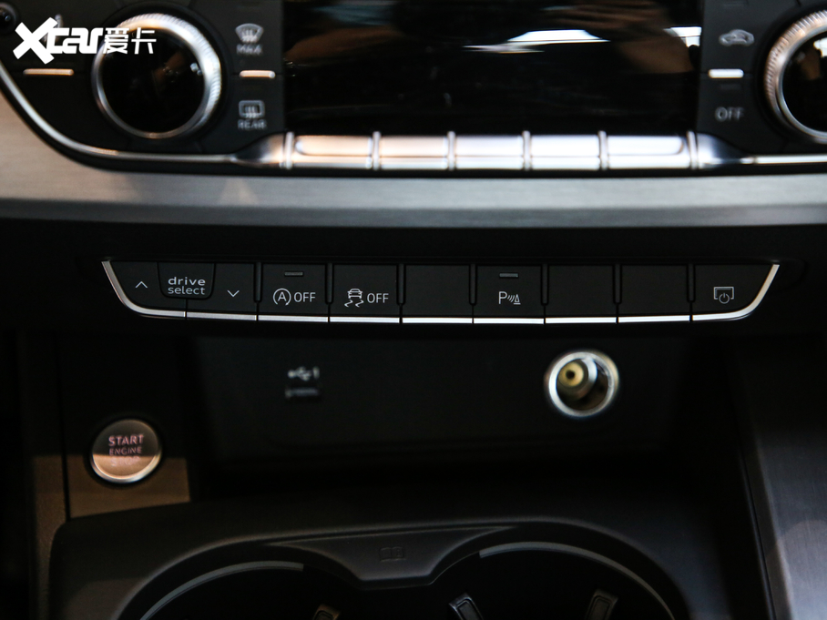 2021WA5 40 TFSI quattro AӸ