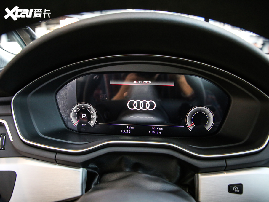 2021WA5 40 TFSI quattro AӸ