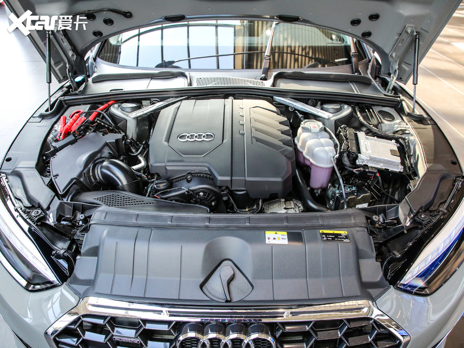 2021WA5 40 TFSI quattro AӸ