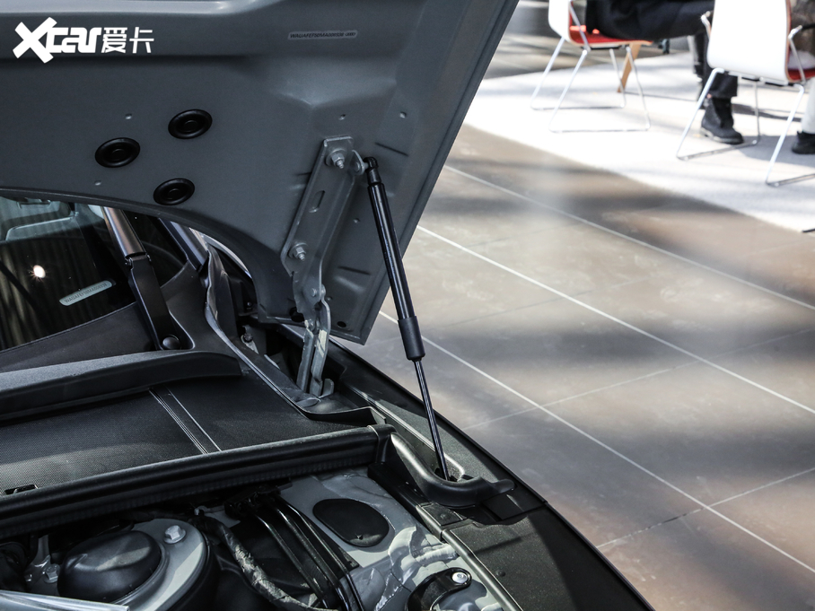 2021WA5 40 TFSI quattro AӸ