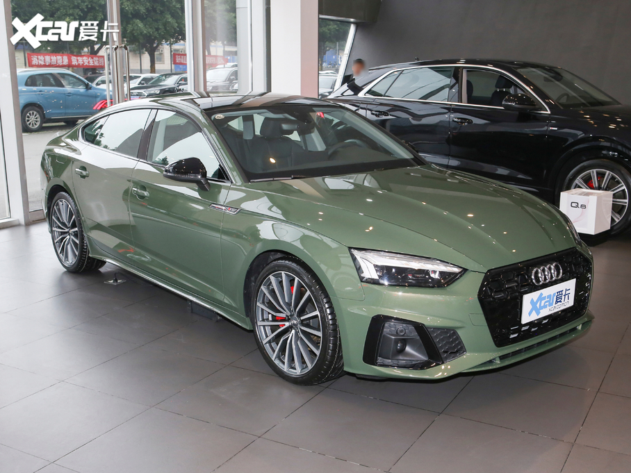 2021WA5 40 TFSI quattro AӸ