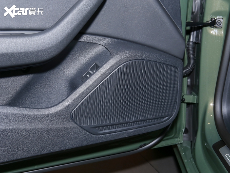 2021WA5 40 TFSI quattro AӸ